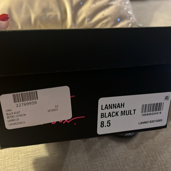 Betsy Johnson Lannah  Black Multi Sandals NIB - Picture 8 of 8